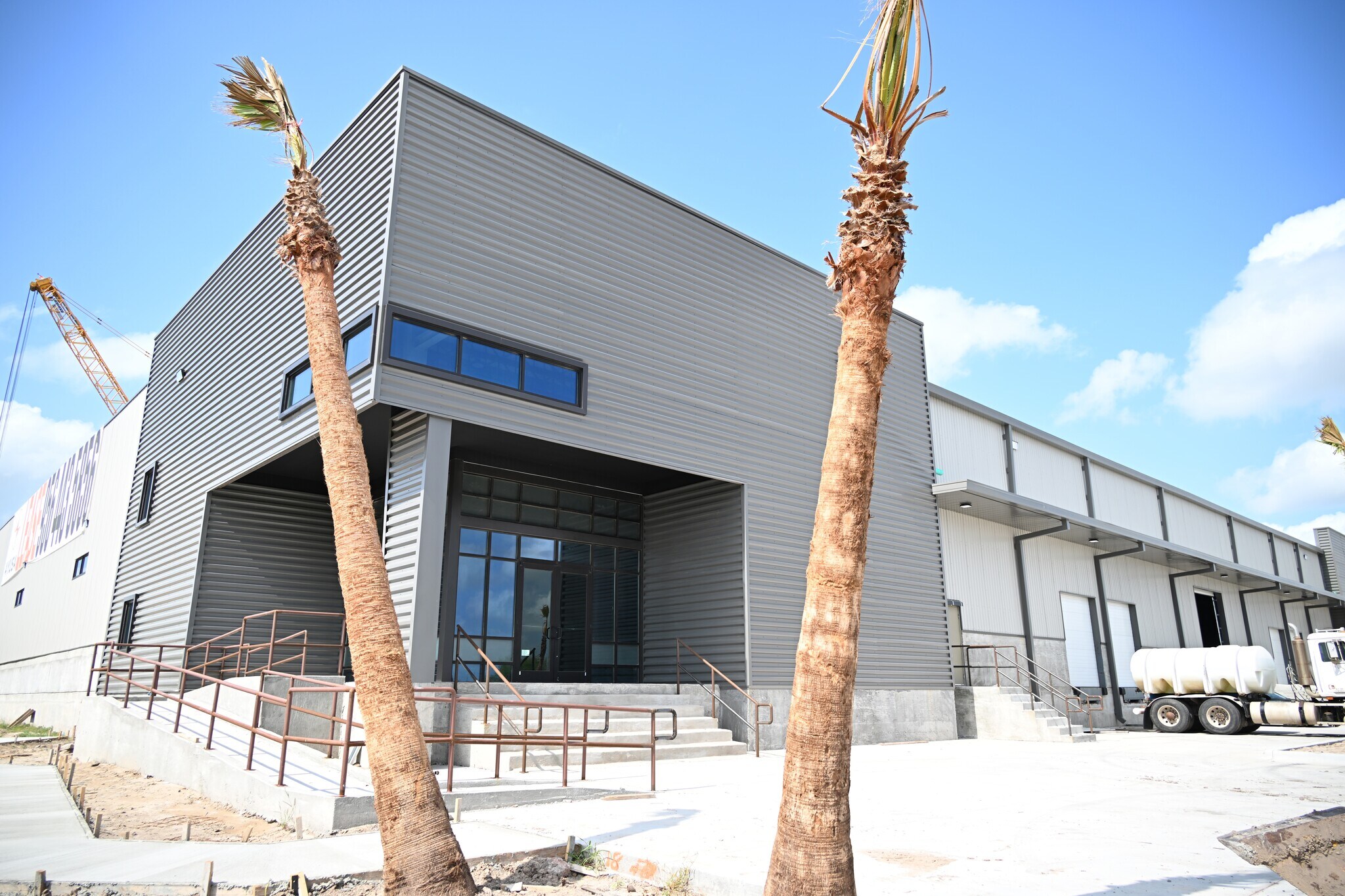 7244 Industrial Cir, Brownsville, TX for lease Building Photo- Image 1 of 11