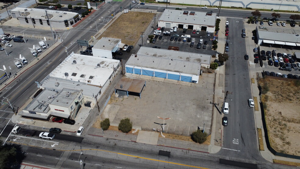 129 E San Bernardino Rd, Covina, CA for lease - Building Photo - Image 2 of 8