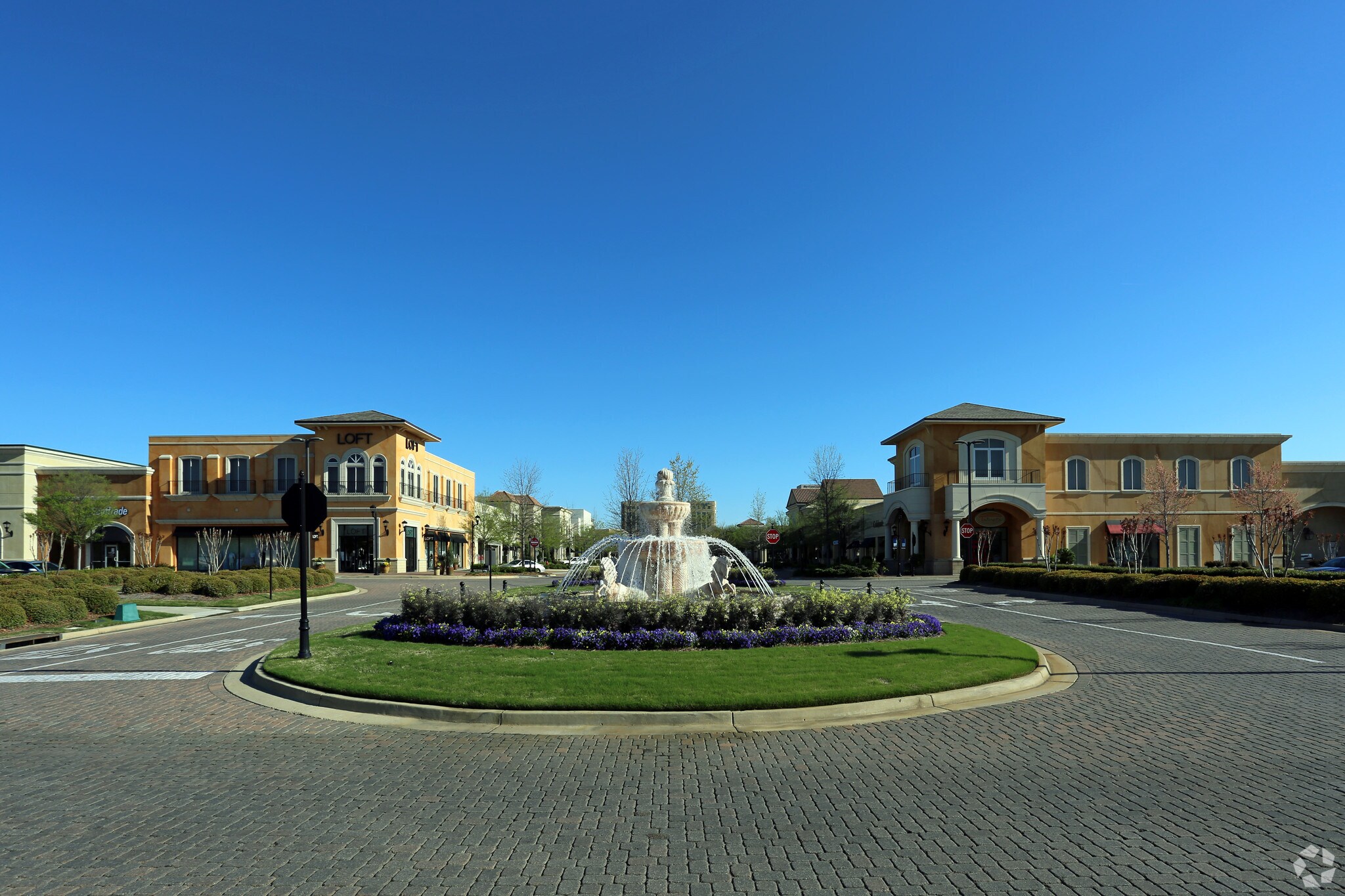 1000 Highland Colony Pky, Ridgeland, MS 39157 Renaissance at Colony