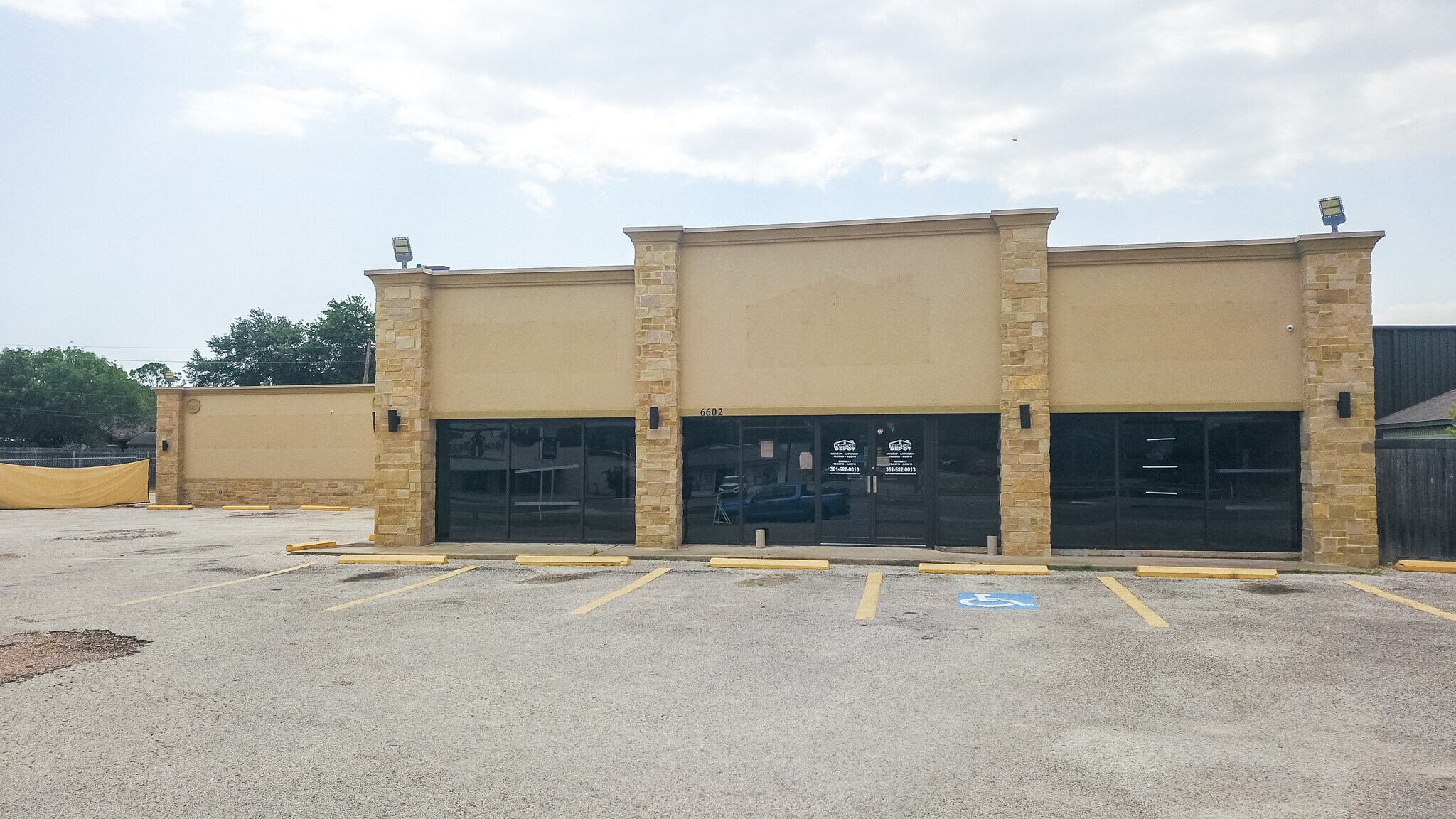 6602 N Navarro St, Victoria, TX for sale Building Photo- Image 1 of 43