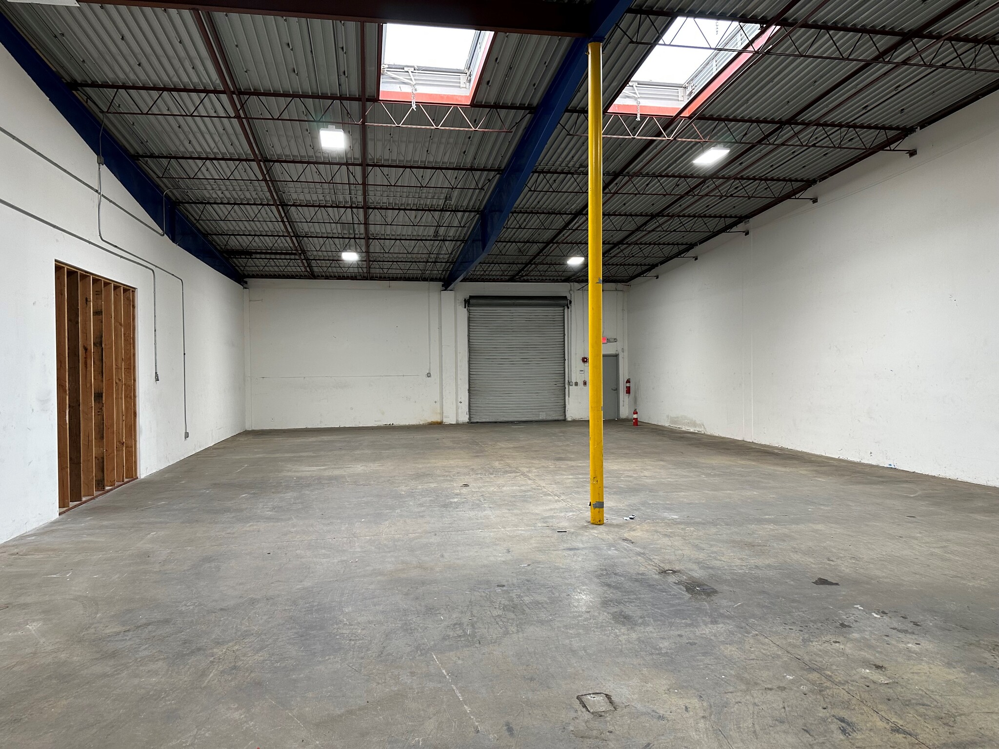 13020 Yukon Ave, Hawthorne, CA 90250 - Industrial for Lease | LoopNet