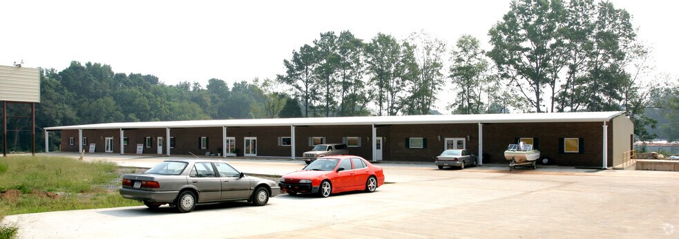 115 Hagan Ave, Childersburg, AL for sale - Building Photo - Image 2 of 6