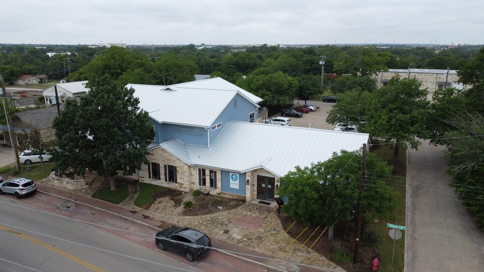 12 Chisholm Trl, Round Rock, TX for lease - Building Photo - Image 2 of 16