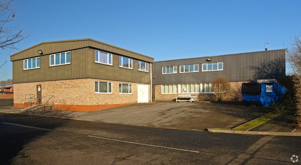 1 Madeley Rd, Redditch, B98 9NB