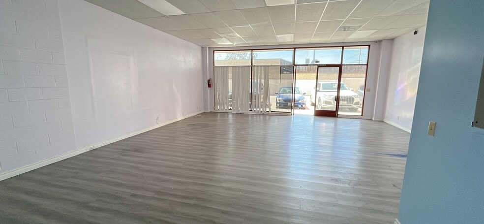 8811 Garvey Ave, Rosemead, CA for lease - Interior Photo - Image 3 of 28