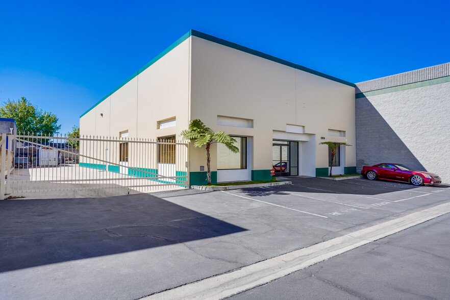 11930 Goldring Rd, Arcadia, CA for lease - Building Photo - Image 3 of 32