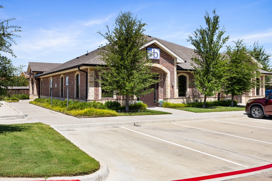 1707 E Beltline Rd, Coppell, TX for lease - Building Photo - Image 3 of 15