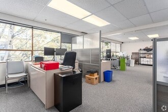 3415 Stone Way N, Seattle, WA for lease Interior Photo- Image 2 of 7