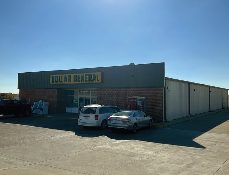 Dollar General portfolio of 3 properties for sale on LoopNet.com - Building Photo - Image 2 of 3