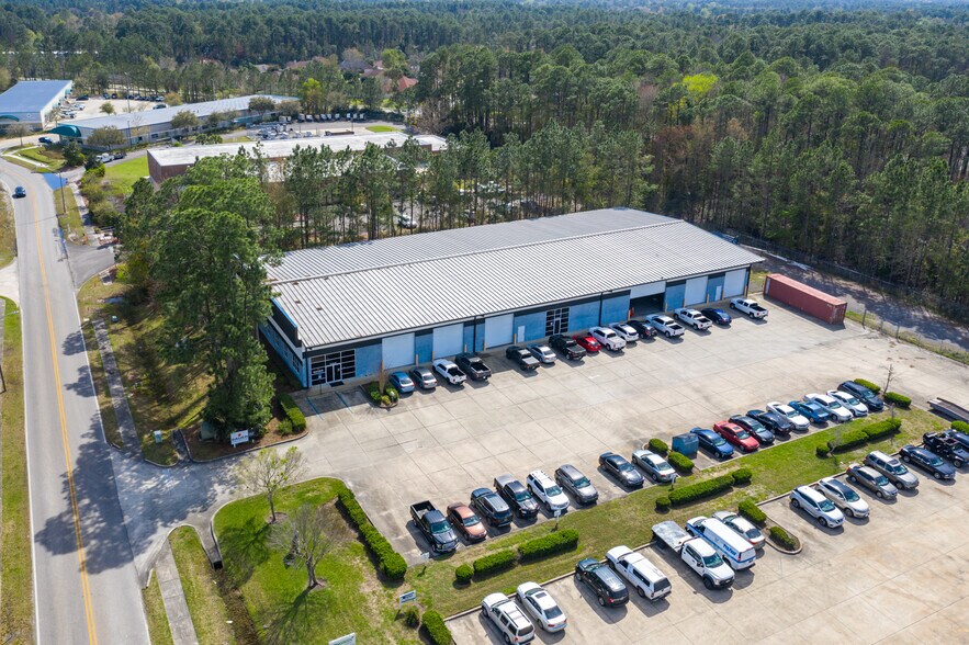 9728 Florida Mining Blvd W, Jacksonville, FL for lease - Building Photo - Image 2 of 8