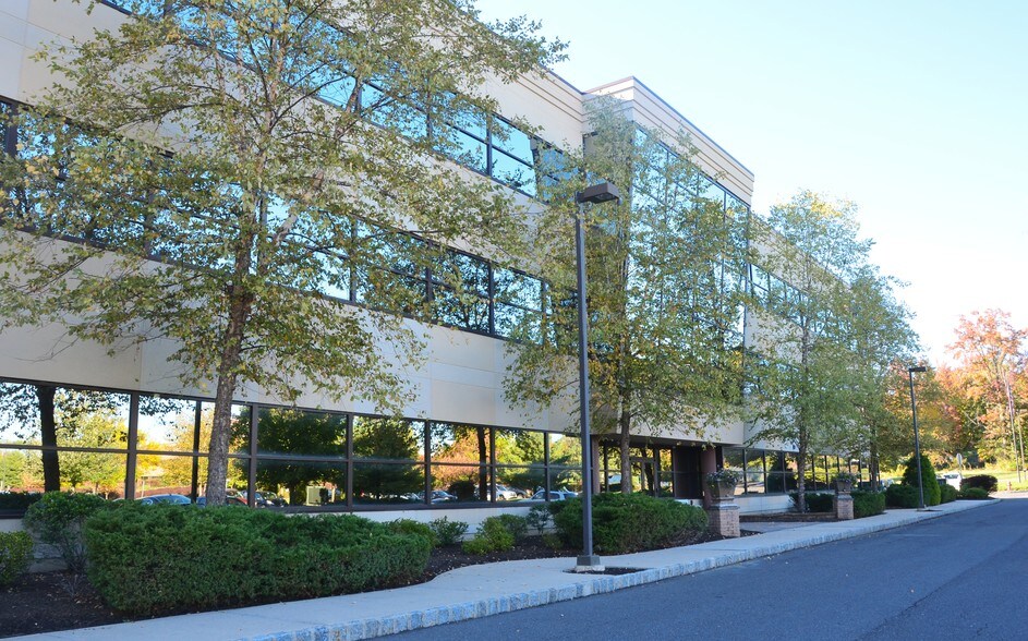 2445 Kuser Rd, Hamilton, NJ 08690