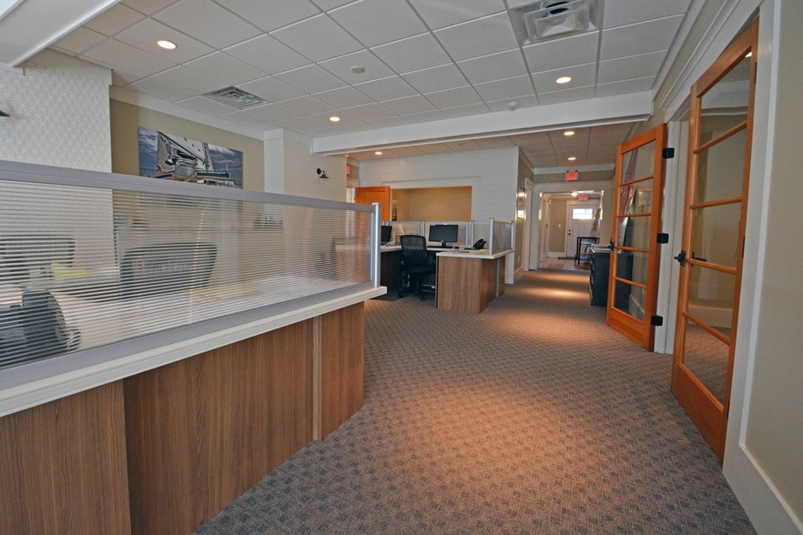 406 Mantoloking Rd, Brick, NJ for lease - Building Photo - Image 3 of 18