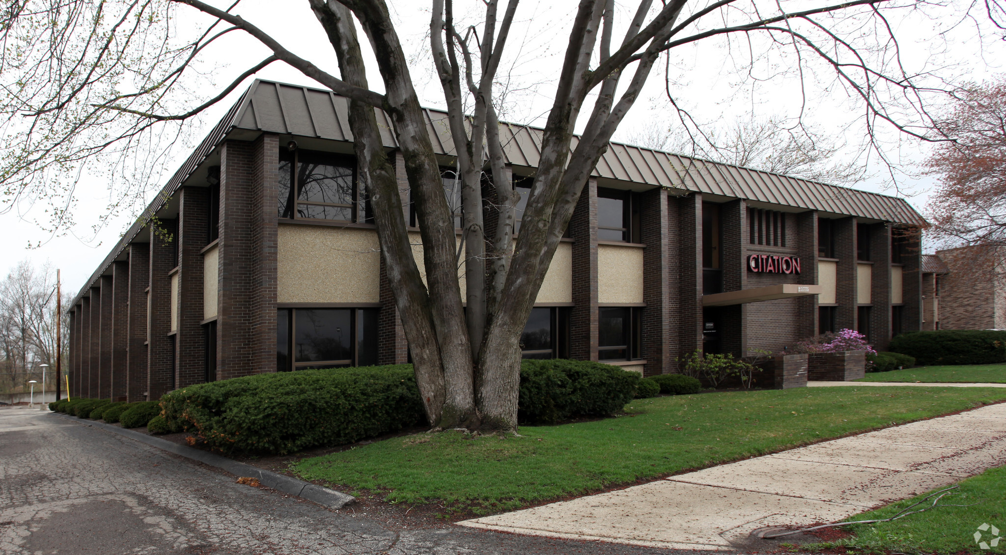 23775 Northwestern Hwy, Southfield, MI for lease Building Photo- Image 1 of 7