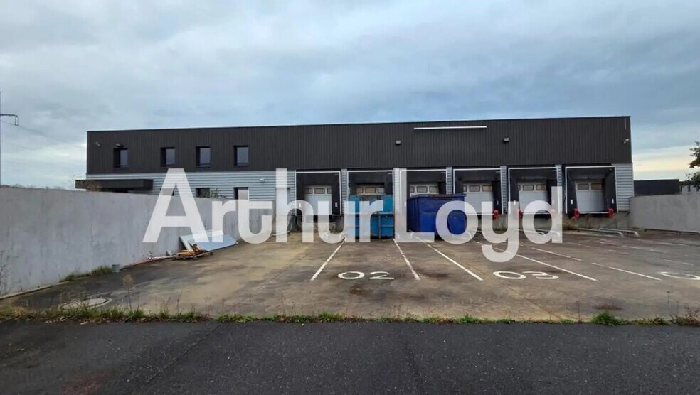 Flex in Mouen for sale - Building Photo - Image 2 of 6