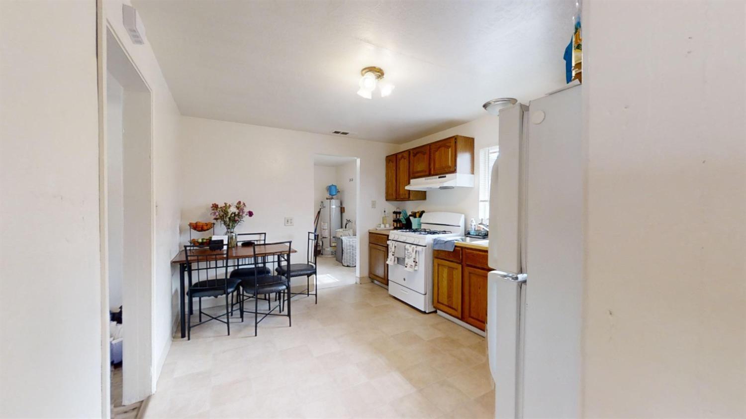 121 Pleasant St, Roseville, CA 95678 Roseville Duplex with Great