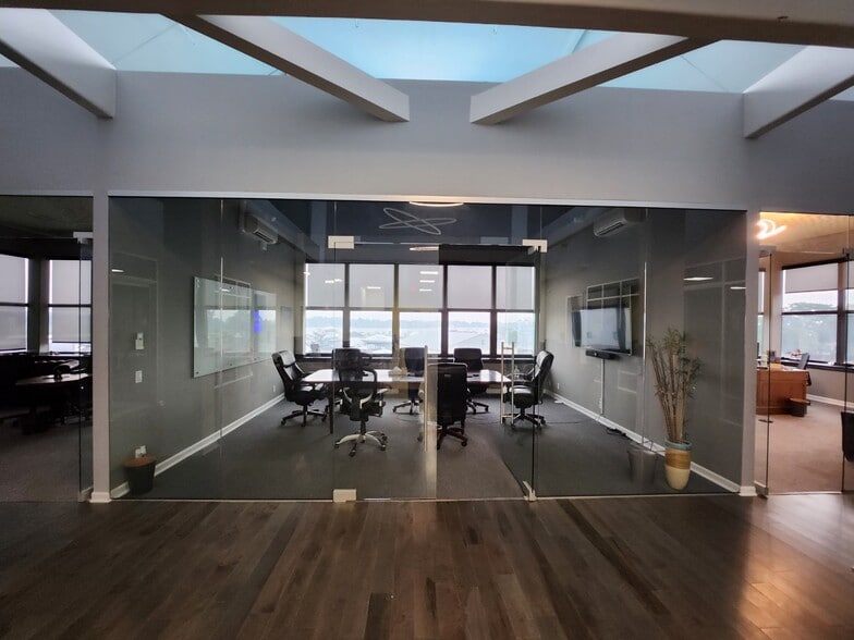 149 Water St, Norwalk, CT for lease - Interior Photo - Image 3 of 9