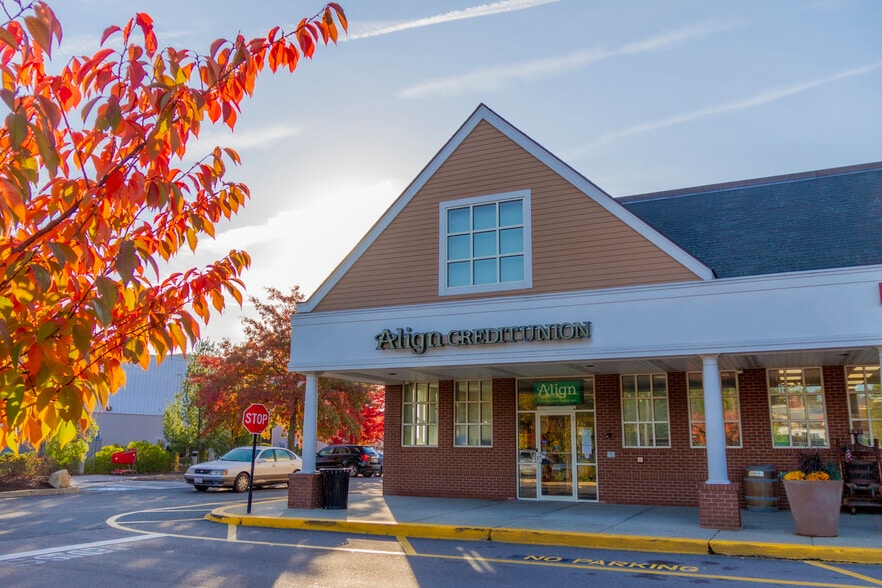 235 Old Connecticut Path, Framingham, MA for lease - Building Photo - Image 2 of 2