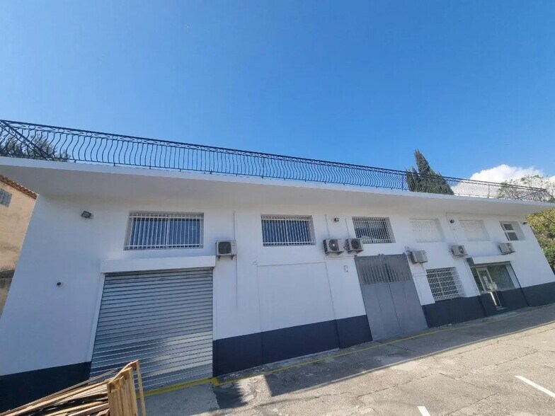 118 Boulevard Henri Barnier, Marseille for sale - Building Photo - Image 3 of 15