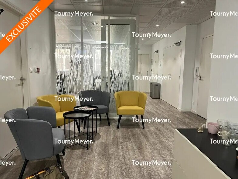 Office in Bordeaux for lease - Building Photo - Image 3 of 8