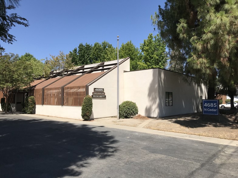 4685 N Cedar Ave, Fresno, CA for sale - Building Photo - Image 2 of 27