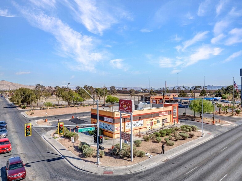 412 N Eastern Ave, Las Vegas, NV for lease - Building Photo - Image 2 of 11