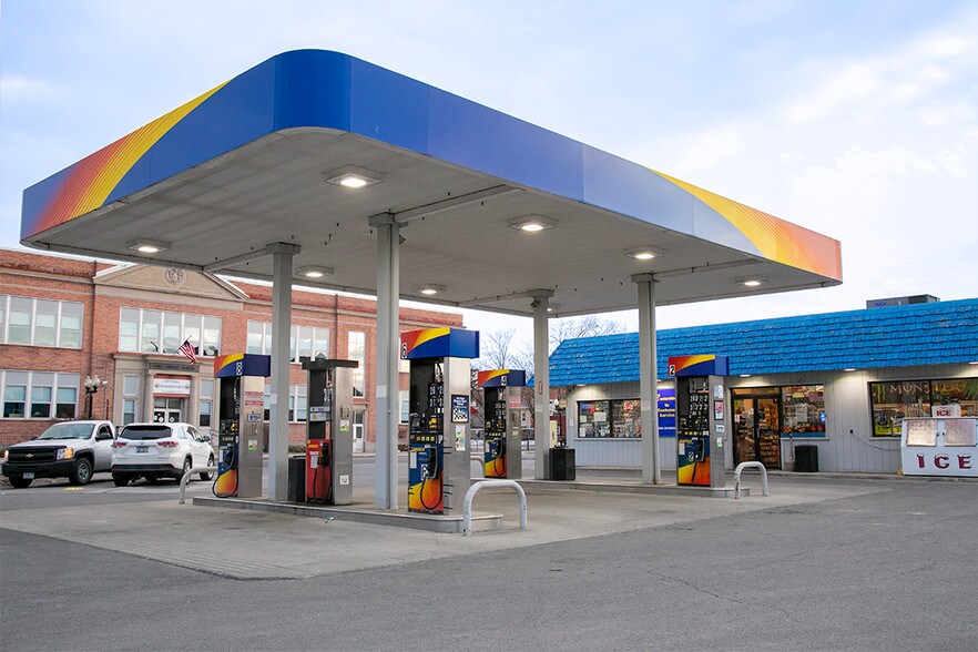 9 3rd Ave, Rensselaer, NY for sale - Building Photo - Image 1 of 1