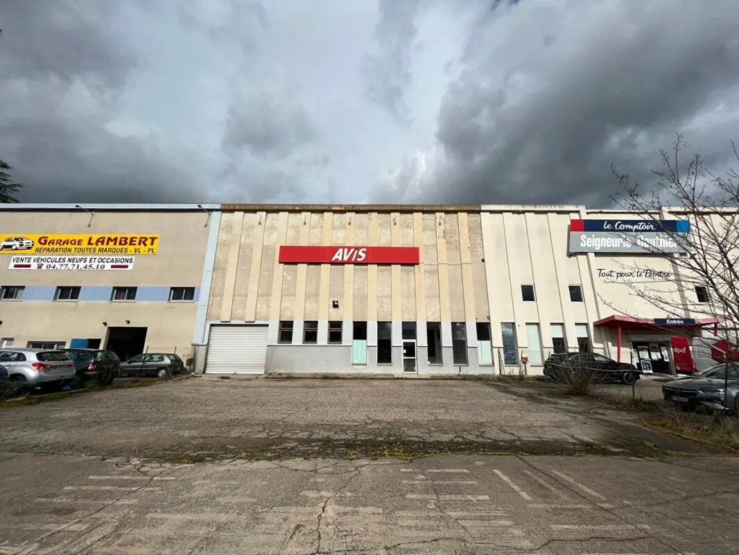 Flex in Roanne for lease Building Photo- Image 1 of 6