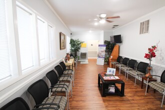 4131 University Blvd S, Jacksonville, FL for lease Interior Photo- Image 1 of 4