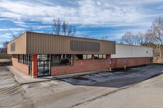 More details for 856 Tennessee Ave, Etowah, TN - Retail for Auction