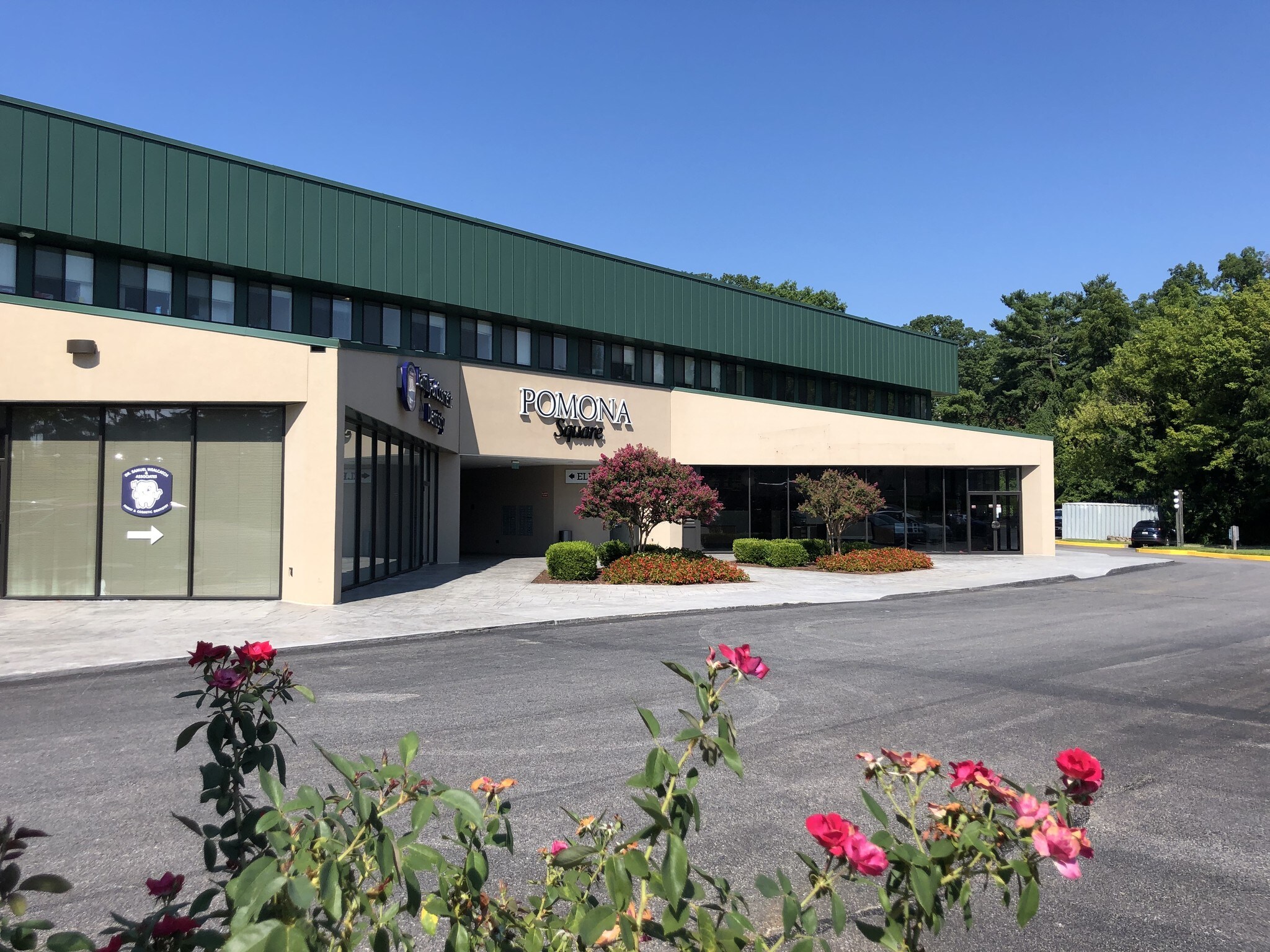 1700 Reisterstown Rd, Pikesville, MD 21208 Pomona Square