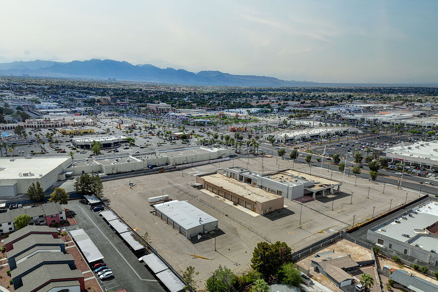 4701 W Sahara Ave, Las Vegas, NV for sale - Building Photo - Image 1 of 5