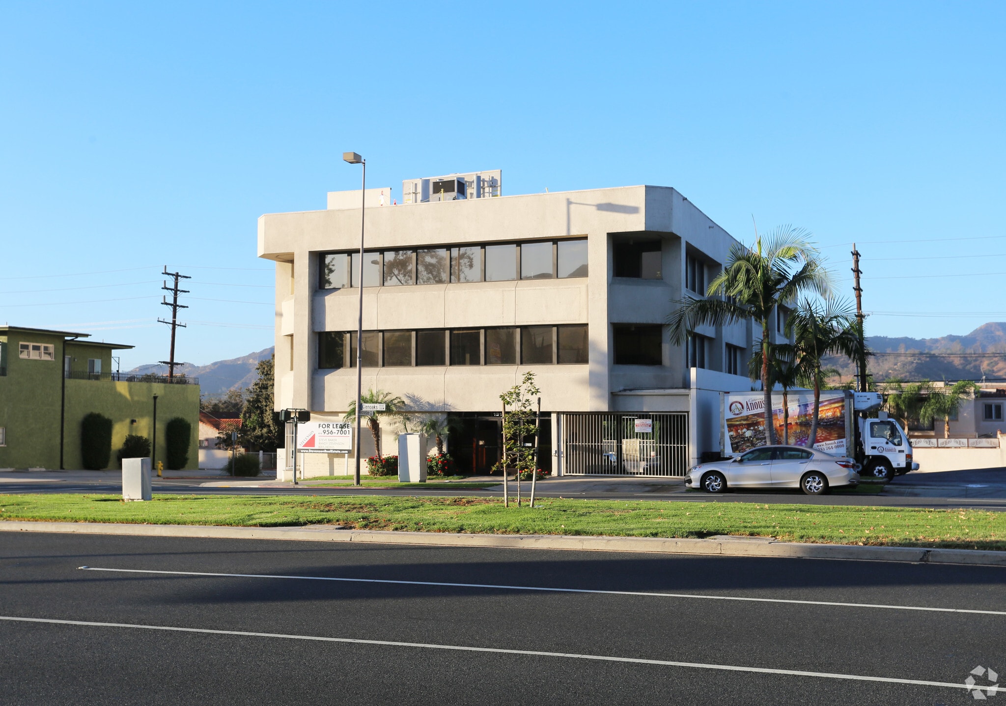 1314 W Glenoaks Blvd, Glendale, CA for lease Building Photo- Image 1 of 17