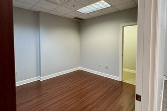 444 E Main St, Lexington, KY for lease Interior Photo- Image 2 of 19
