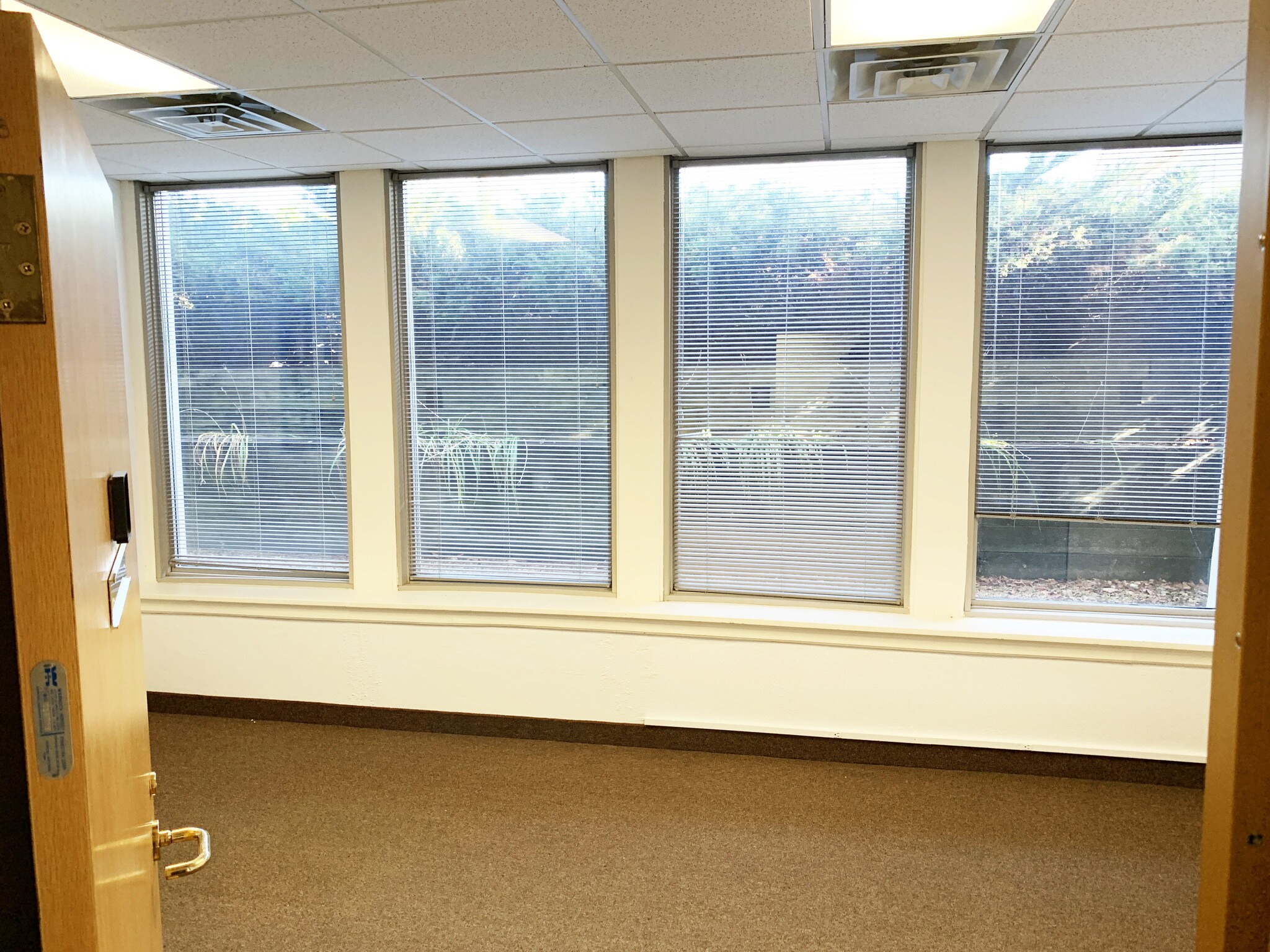 1619 Dayton Ave, Saint Paul, MN, 55104 Office Space For Lease