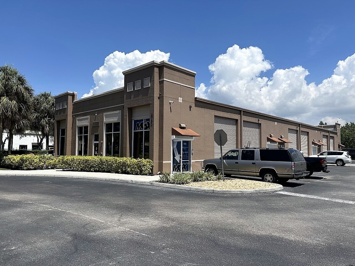 4760 Enterprise Ave, Naples, FL 34104