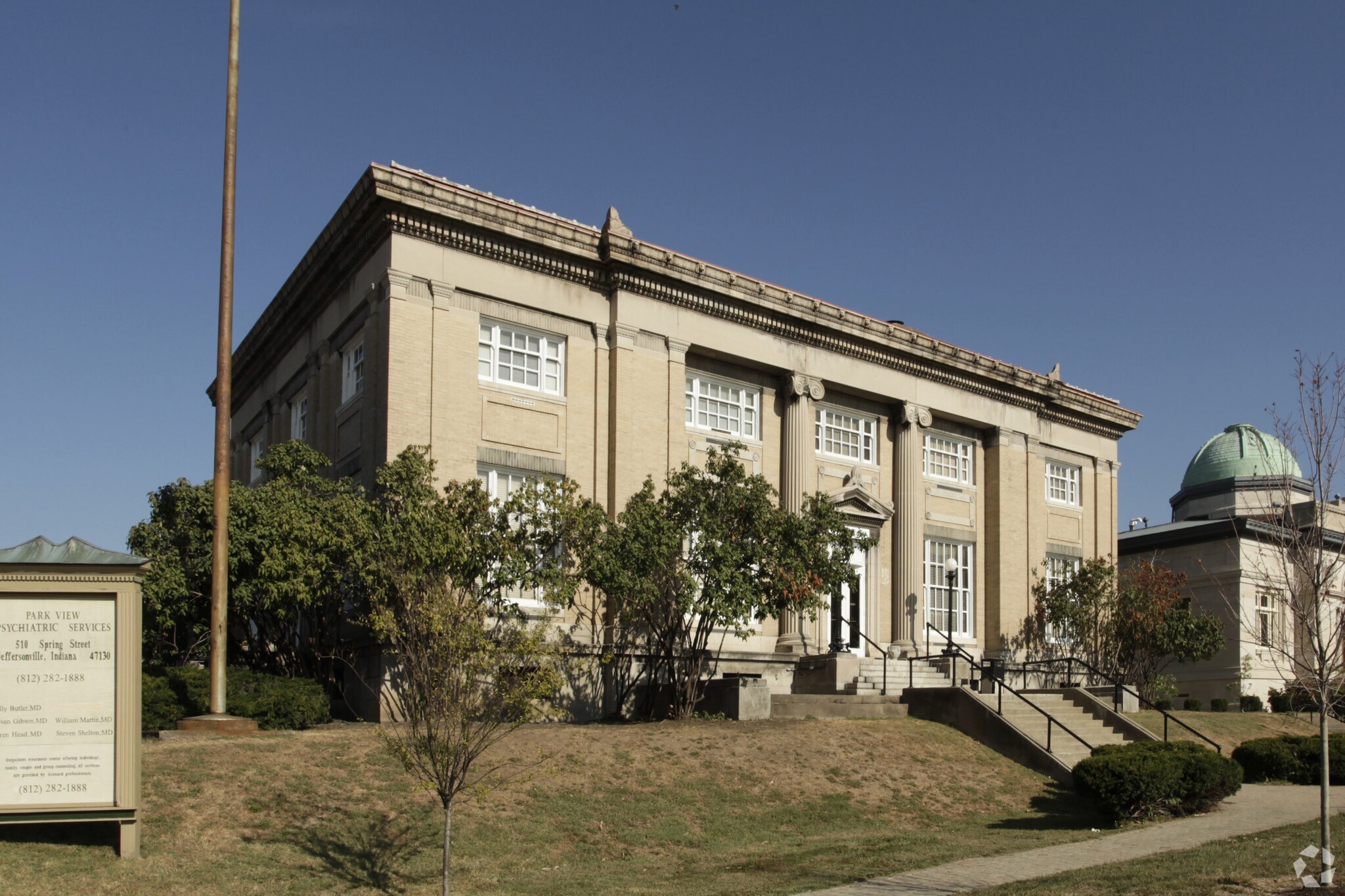 510 Spring St, Jeffersonville, IN for sale Primary Photo- Image 1 of 1