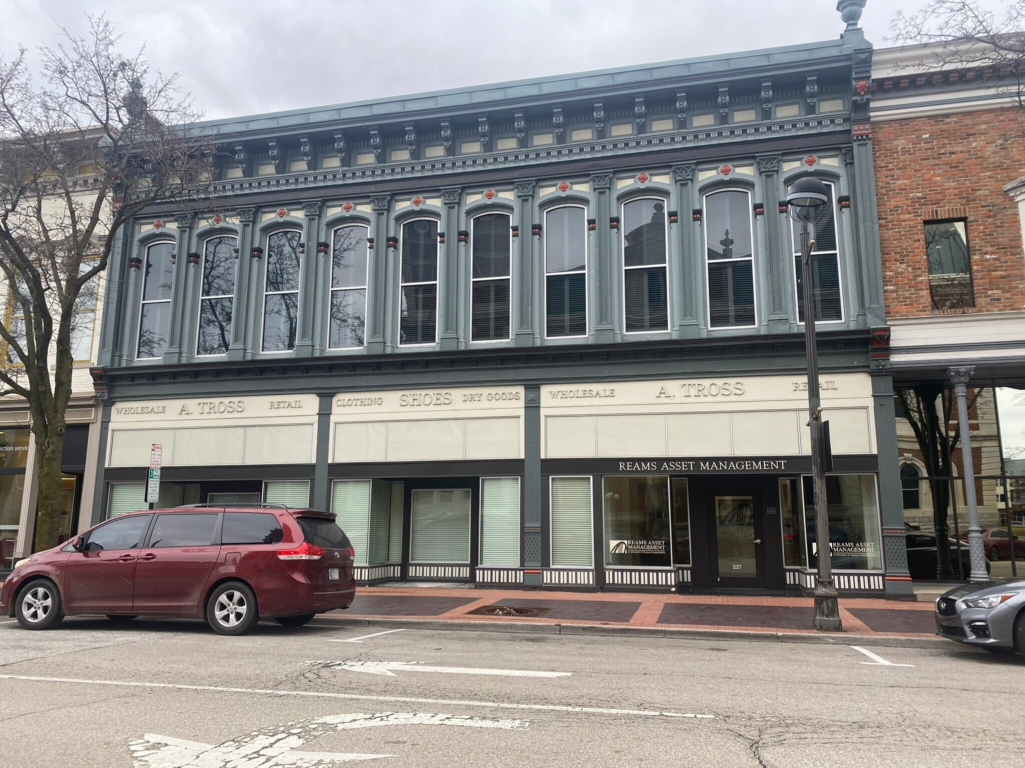 227 Washington St, Columbus, IN for sale Building Photo- Image 1 of 1