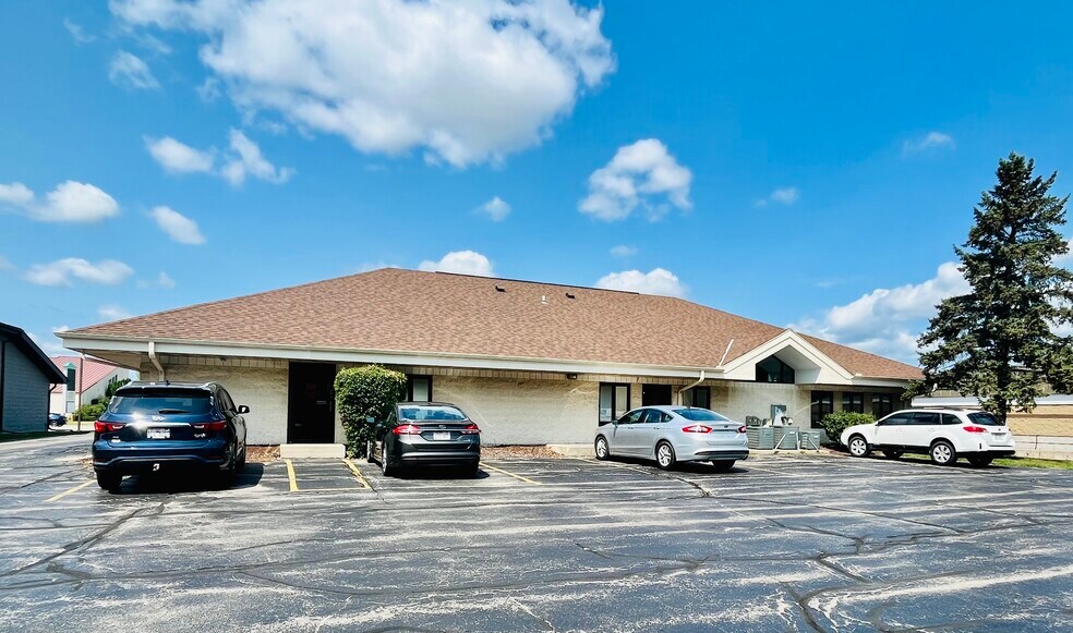 650 N Westhill Blvd, Appleton, WI 54914 Office for Sale