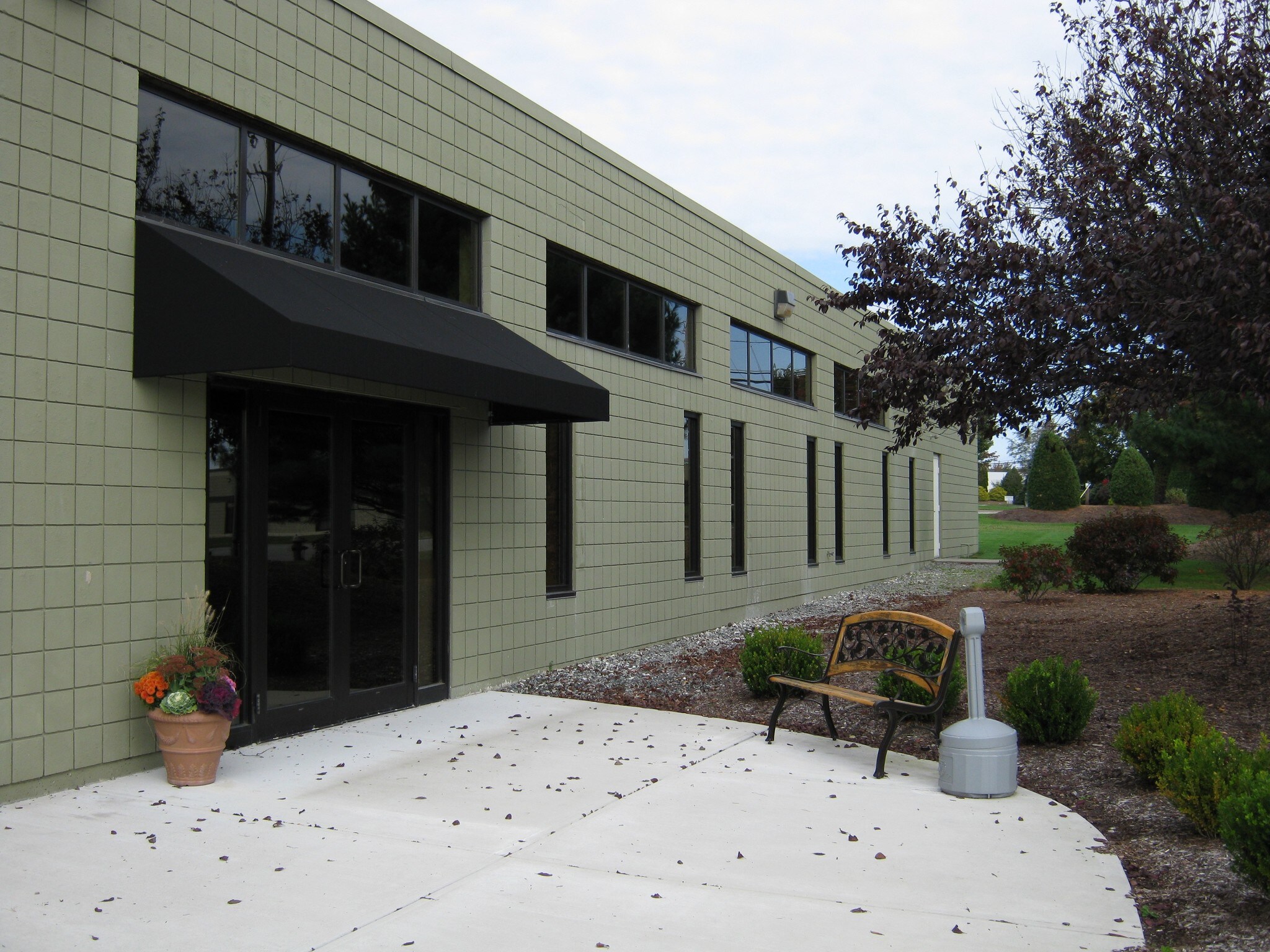 40 Sharpe Dr, Cranston, RI for sale Building Photo- Image 1 of 1