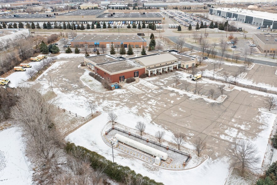 11180 86th Ave N, Osseo, MN for lease - Building Photo - Image 2 of 64