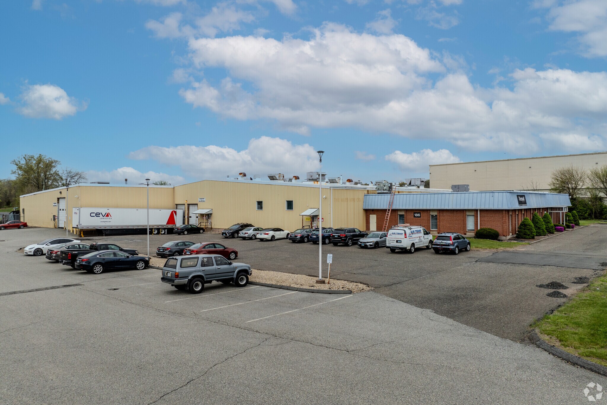 186 Adams St, Manchester, CT for sale Primary Photo- Image 1 of 1