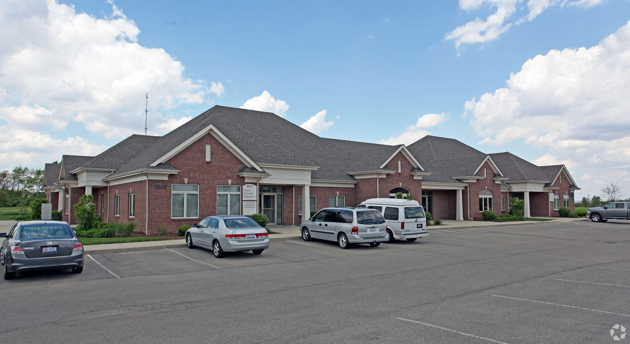 1861 Towne Park Dr, Troy, OH for lease Primary Photo- Image 1 of 13