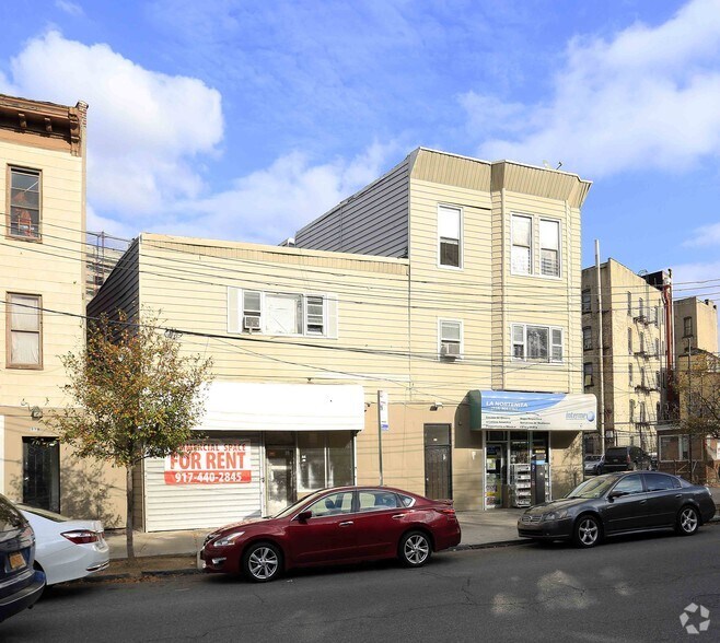 577 E 184th St, Bronx, NY for sale - Primary Photo - Image 1 of 1