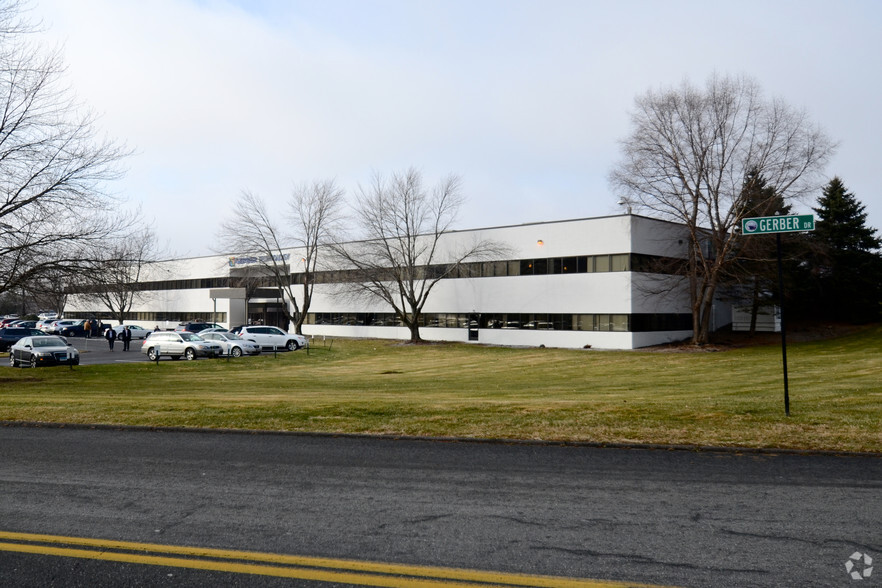 24 Industrial Park Rd W, Tolland, CT for lease - Primary Photo - Image 1 of 5