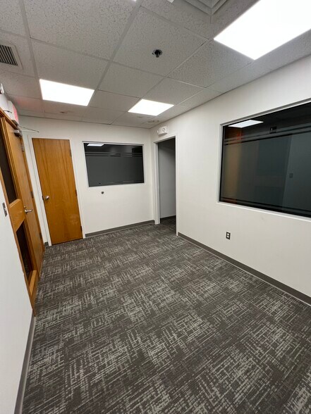 1400 Centre St, Newton, MA for lease - Building Photo - Image 2 of 8