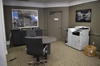 2021 Richard Jones Rd, Nashville, TN for lease Interior Photo- Image 1 of 3