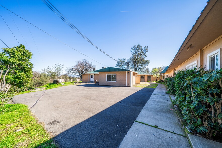 7536 Happy Valley Rd, Anderson, CA for sale - Building Photo - Image 1 of 1