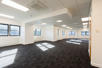 1 Arthur St, Greenock for lease Interior Photo- Image 2 of 21