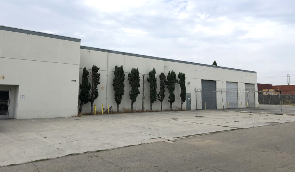 15934 S Figueroa St, Gardena, CA for lease - Building Photo - Image 1 of 5