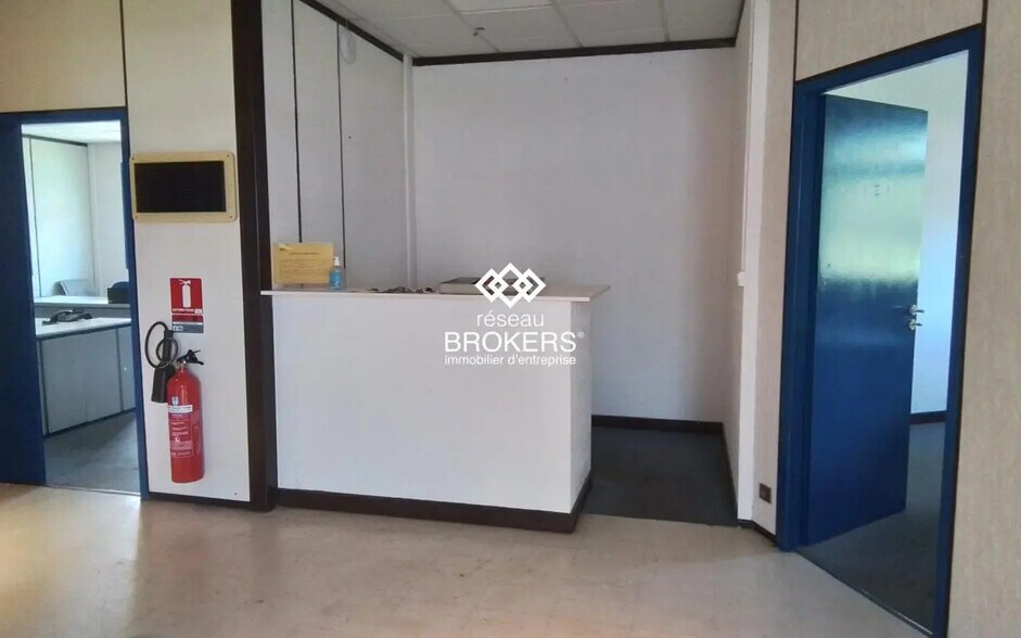 Office in Lannemezan for lease - Interior Photo - Image 2 of 6